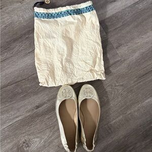 Tory Burch Cream Flats with Gold Logo ballet flats